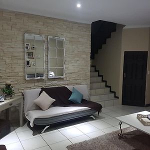 Alyssa'S Inn Boutique Guesthouse